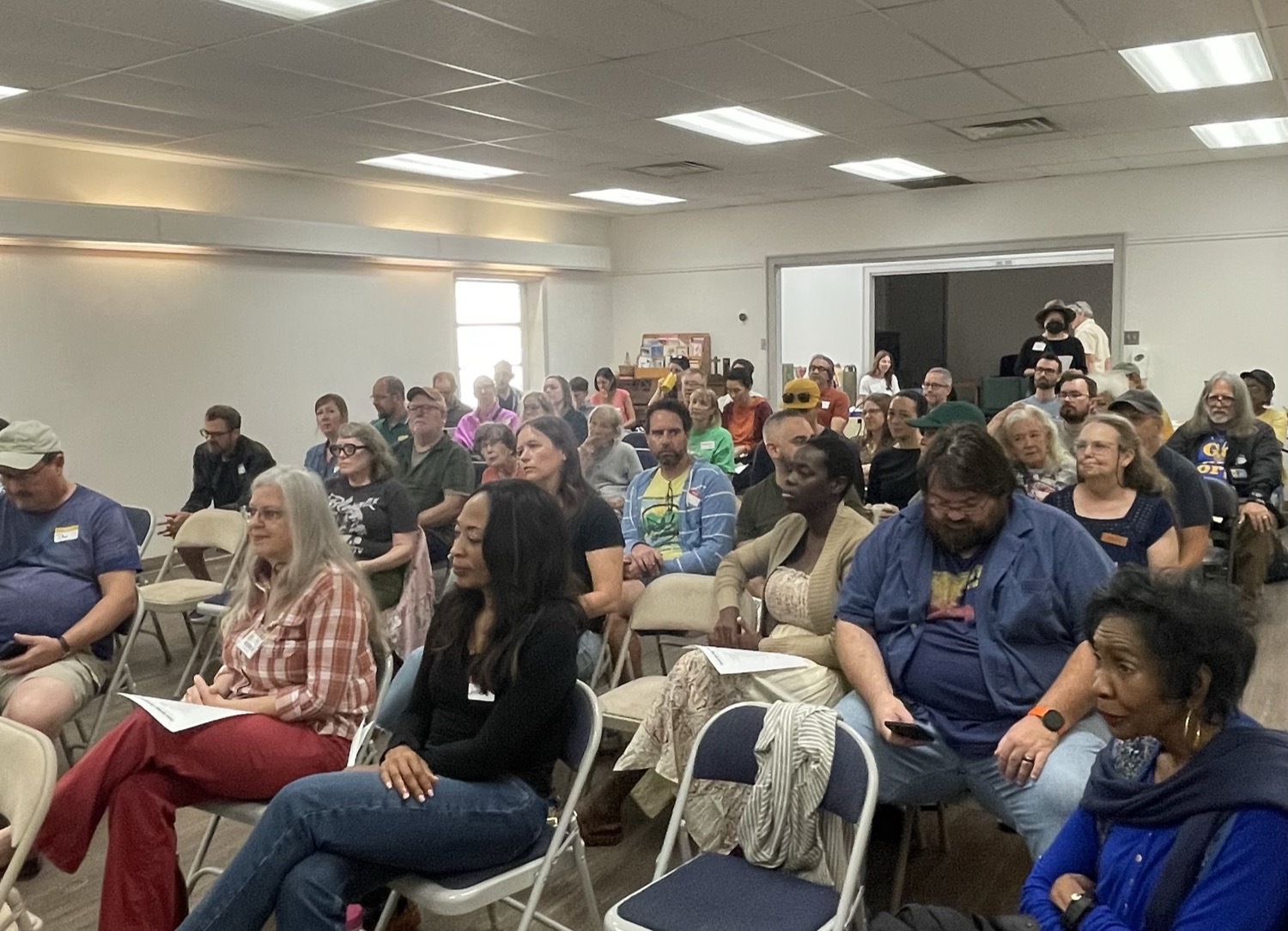 Neighbors at the June PSSNA neighborhood meeting